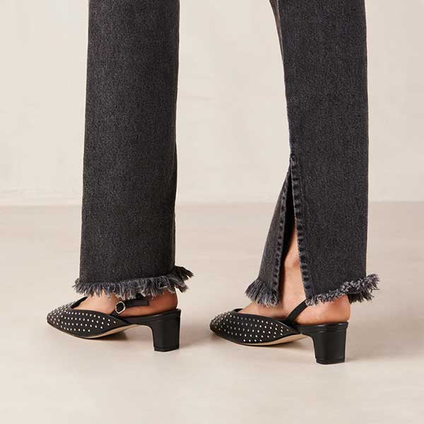 Lindy Black/Studs | Slingback pump
