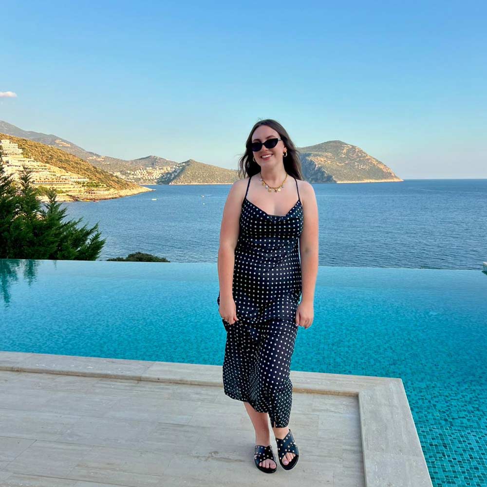 A8711 Black | Studded Leather Slide