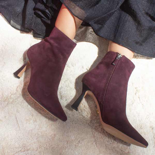 Antonieta Burgundy Suede | Ankle Boot