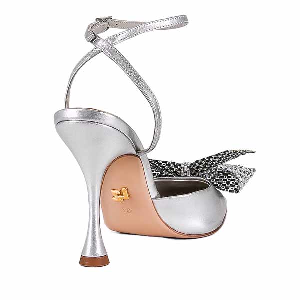 Lola Cruz Rufec plata silver pump