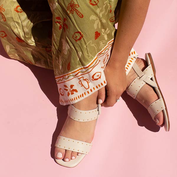 Celina Off White | Flat Leather Sandal