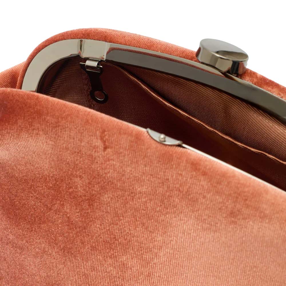 Anika Rust | Velvet Clutch