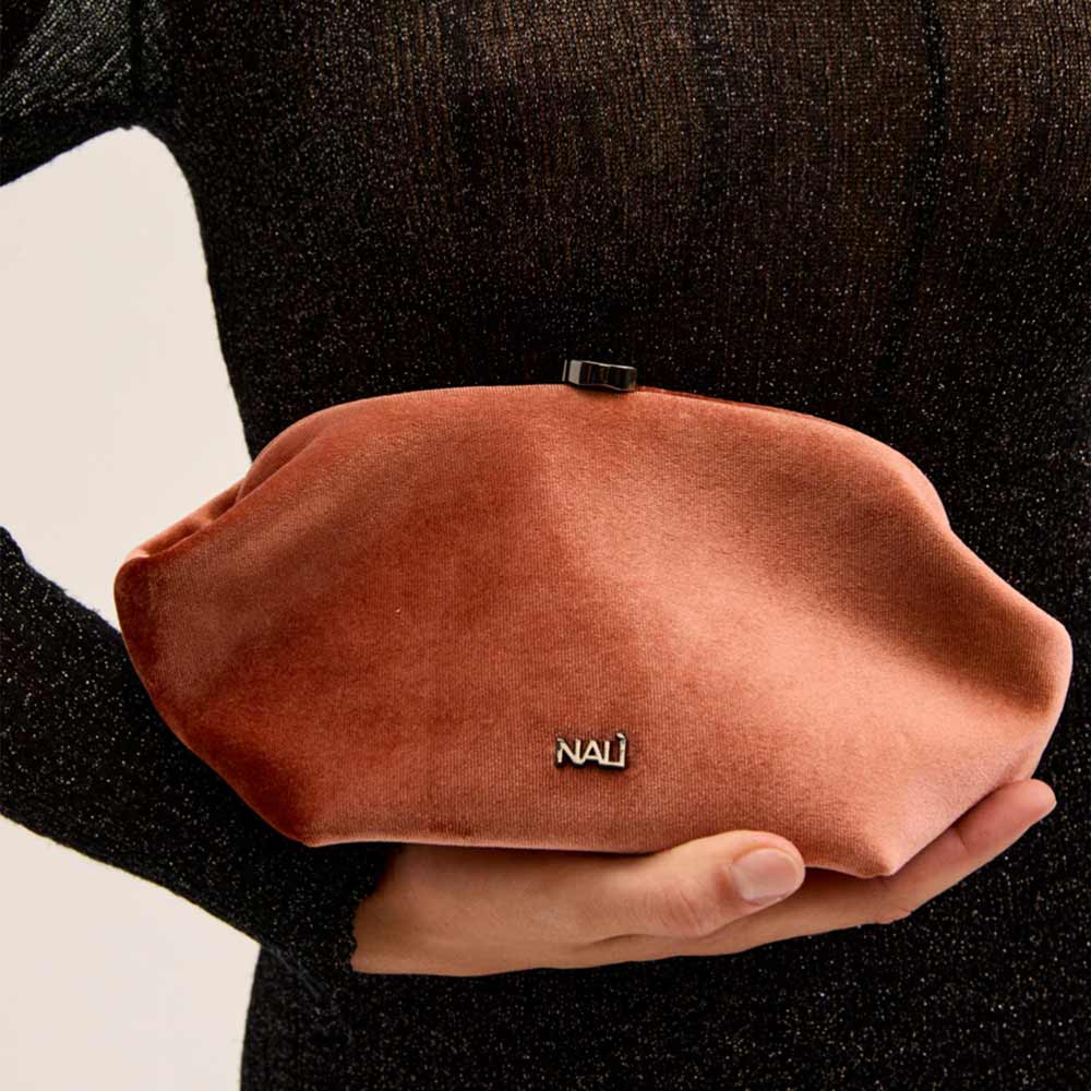 Anika Rust | Velvet Clutch