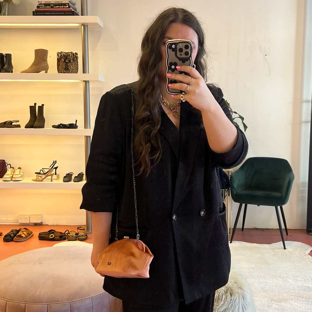 Anika Rust | Velvet Clutch