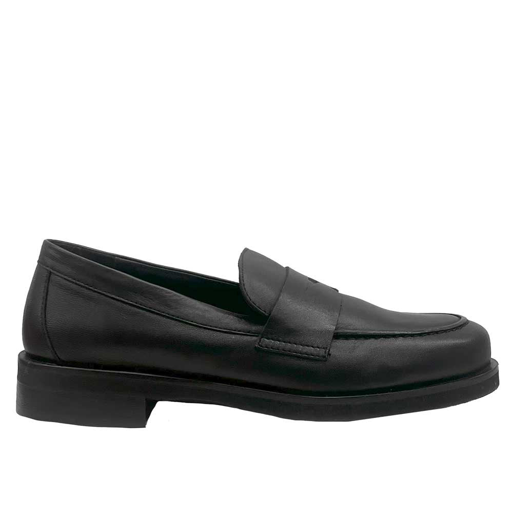 24125 Black | Leather Loafer