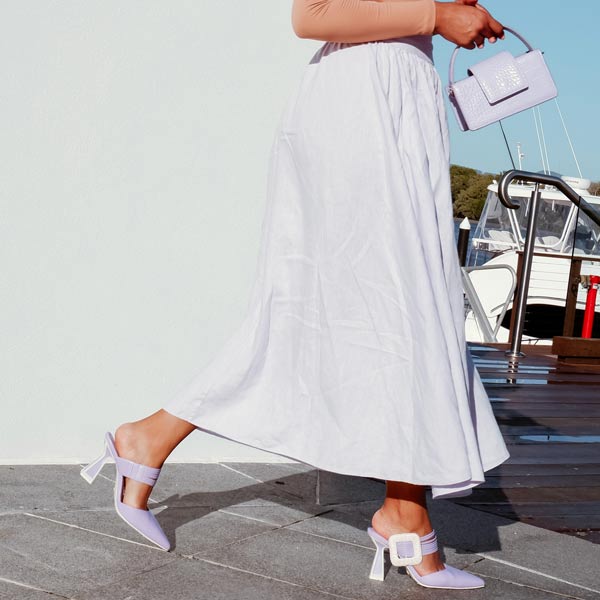Kat Maconie Zestra lilac closed toe pump on model 5