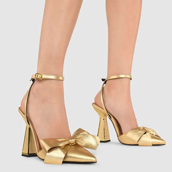 Kat-Maconie Maren Gold leather pump RS23 on model
