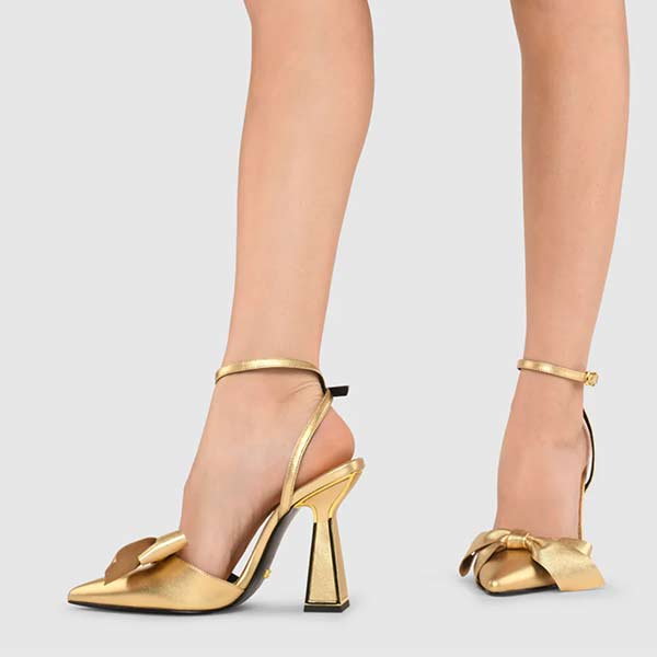 Kat-Maconie Maren Gold leather pump RS23 on model