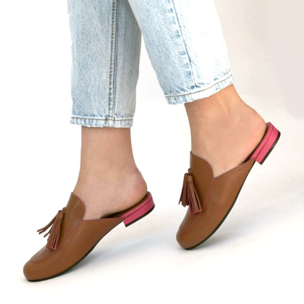 Lux Commune renata caramel loafer on model