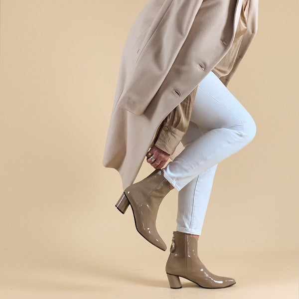 Reike Nen Oblique Ring Beige Mid heel patent leather ankle boot lifestyle 4