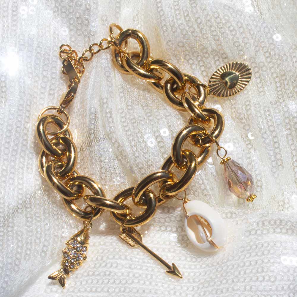 Chunky Charm Bracelet (Shell)