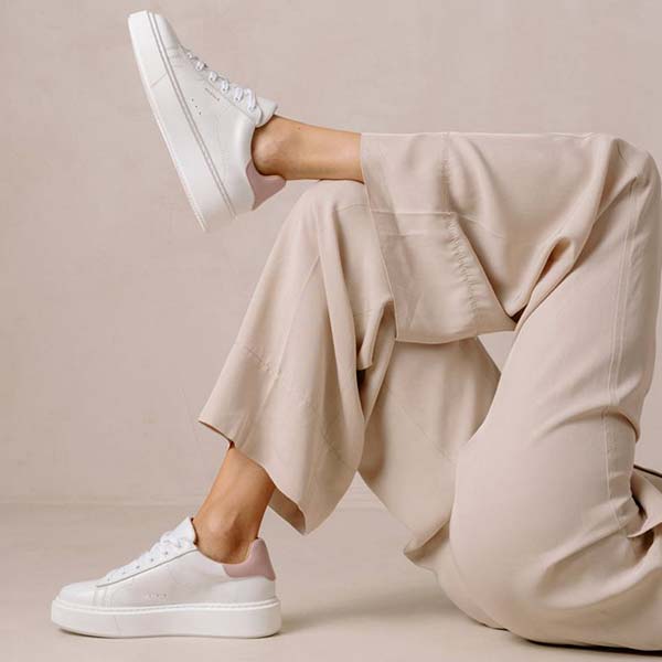 Alohas TB.65 platform Sneakers in bright white leather and mauve heel accent
