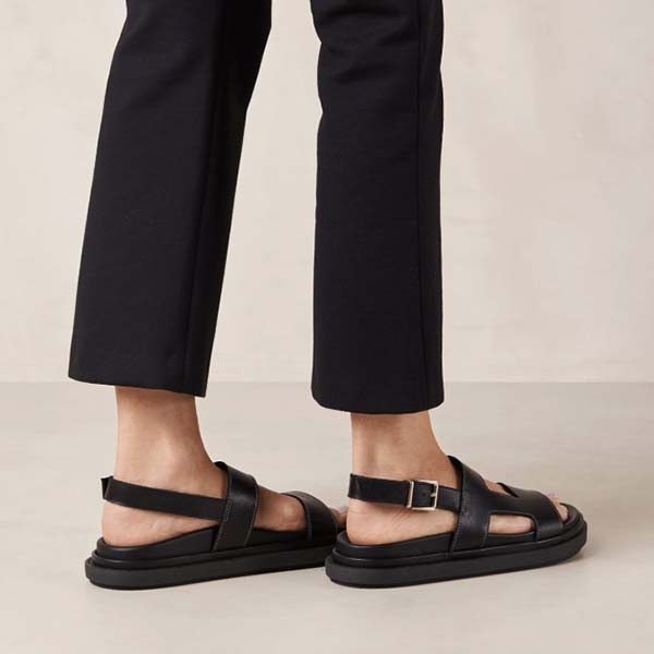 Gq deals sandals 219