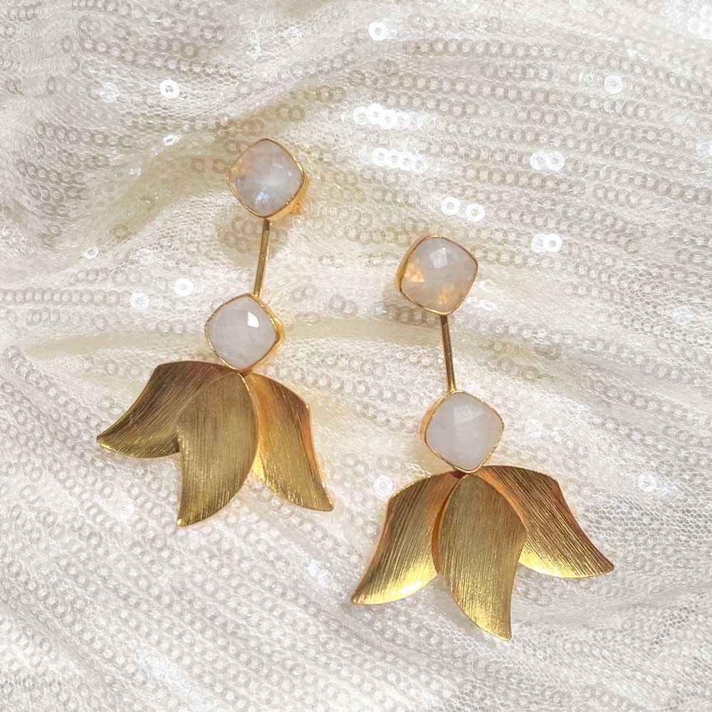 Inverted Lotus Earring | White