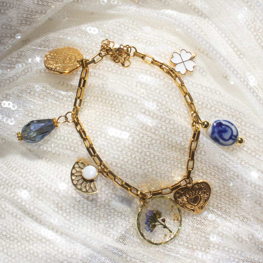 Charm Bracelet (Blue flower)