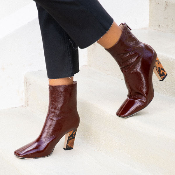 Lola Cruz Patent leather ankle boot lifestyle 4