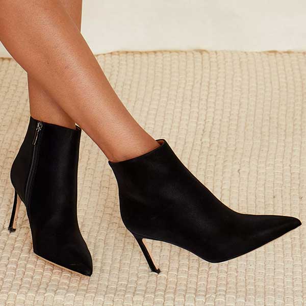 Noura Black | Stiletto ankle boot