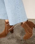 MiMai-Polly-brown suede boot on model 5