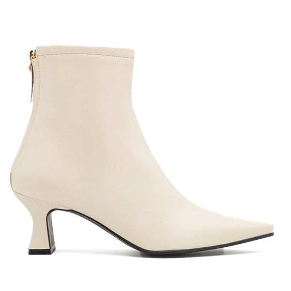 Reike Nen pointed clean ankle boot off-white side
